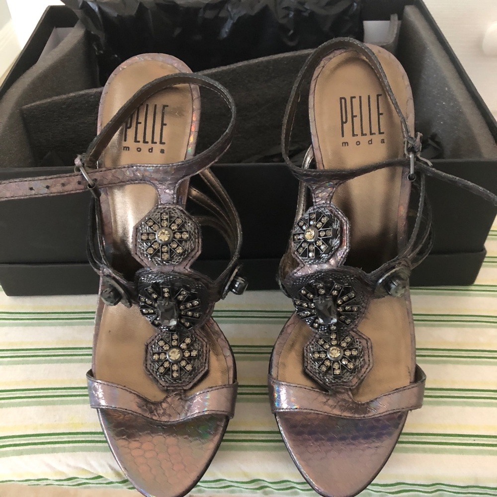 Size 8 sandals